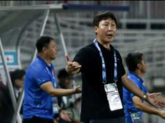 Kaus Hitam “Jimat” Kim Sang-sik Bawa Vietnam Hancurkan Indonesia 3-0
