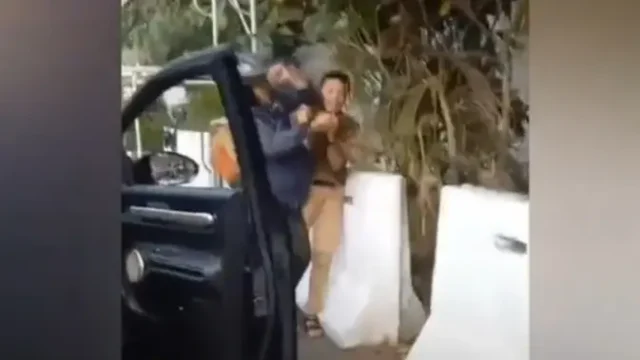 Klakson-Picu-Adu-Fisik-di-Pasar-Minggu