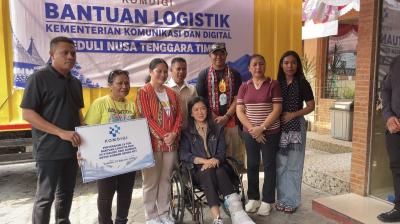 Komdigi-Kirim-20-Perangkat-Starlink-dan-Logistik-untuk-Korban-Gempa-NTT