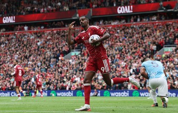 Liverpool-Balas-Dua-Gol-Nottingham-Akhirnya-Berakhir-2-2-di-Anfield