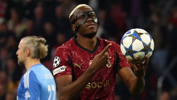 Louis-Saha-Osimhen-Solusi-Striker-yang-Dibutuhkan-Manchester-United