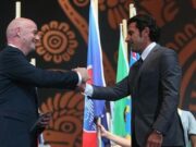 Luis Figo Tuntut Infantino Mundur, Sebut Perilaku Paling Menipu dalam Sejarah FIFA