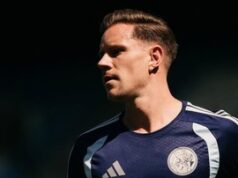 Maarten Paes Diambang Persaingan Ketat Usai Debut Gemilang Ter Stegen di Ajax
