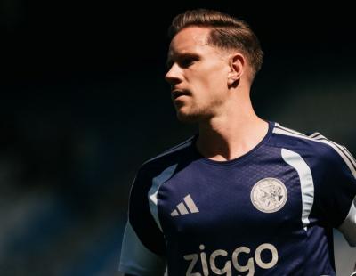 Maarten-Paes-Dicadangkan-Ter-Stegen-Cetak-Debut-Gemilang-di-Liga-Belanda