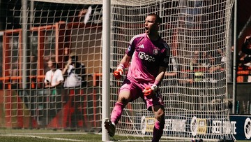 Maarten-Paes-Tahan-Gawang-Ajax-Bawa-Tim-Menang-3-1-di-Kualifikasi-Eropa