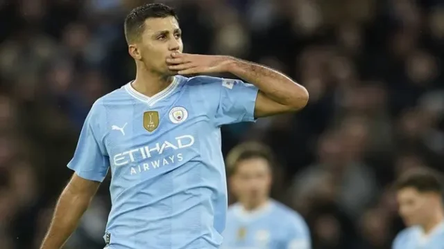 Manchester-City-Siap-Ganti-Rodri-Enzo-Fernandez-dan-Bouaddi-Jadi-Target-Utama