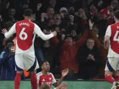 Manchester United Tolak Rekrut Myles Lewis-Skelly, Masalah Lini Tengah dan Bek Kiri Masih Belum Teratasi