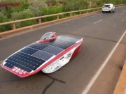 Mobil Tenaga Surya Pertama Dunia Dipamerkan di Chicago, 1955
