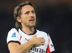 Modric Tetap Bertahan di AC Milan Meski Usia 40 Tahun