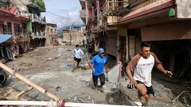 Nepal-dan-Tibet-Terancam-Banjir-Susulan-Usai-Longsor-Sumbat-Sungai