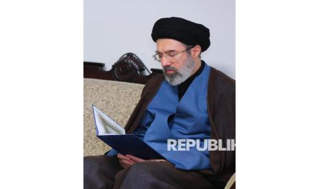 Nyaris Terbunuh, Mojtaba Khamenei Muncul Publik Setelah Lima Bulan