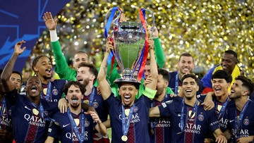 PSG-Buru-Sapu-Bersih-Trofi-Usai-Raih-9-Gelar-dalam-Dua-Musim