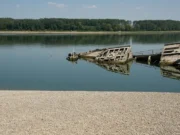 Panas Ekstrem Ungkap Bangkai Kapal Perang WWII di Sungai Danube