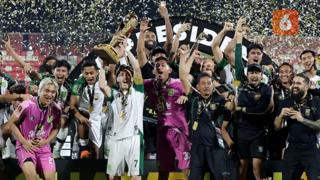 Persebaya-Juara-Piala-Presiden-2026-Rivera-Bawa-Trofi-untuk-Bonek-Bonita
