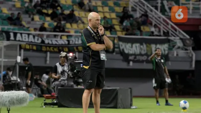 Persebaya-vs-Arema-Derbi-Jatim-Penuh-Tensi-Jeda-Pemulihan-Jadi-Kontroversi