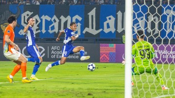 Persib-Bandung-Kena-Sanksi-Berat-Denda-Rp35-Miliar-dan-Laga-Kandang-Tanpa-Penonton