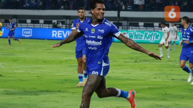 Persib-Bandung-Resmi-Perkenalkan-Skuad-20262027-Ramon-Tanque-Belum-Masuk-Daftar