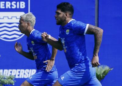 Persib-Bandung-Siap-Uji-Taktik-di-Dewata-Challenge-Series-2026
