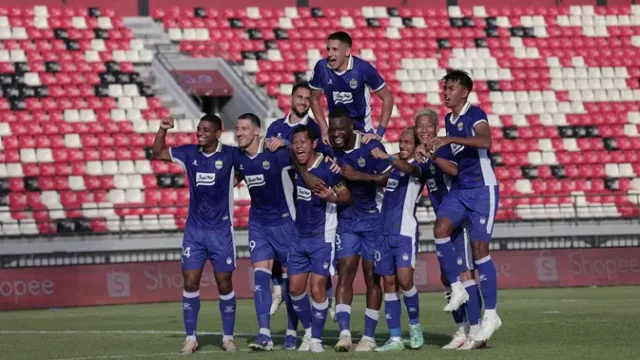 Persib-Bebas-Sanksi-FIFA-Tapi-PSM-dan-PSBS-Biak-Masih-Terjerat