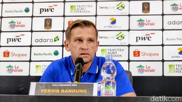 Persib-ke-Final-Igor-Tolic-Kritik-Jadwal-yang-Tak-Manusiawi