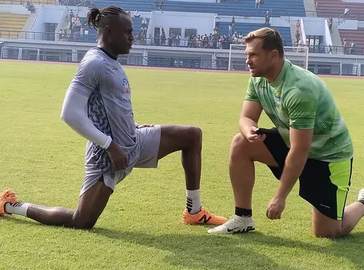 Persib vs Persija: Tolic Waspadai Cedera Pemain di Semifinal Piala Presiden 2026