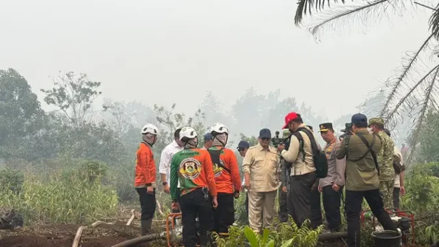 Prabowo-Tambah-Dua-Helikopter-Water-Bombing-Atasi-Kebakaran-Hutan-Sumsel