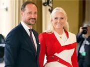 Ratu Norwegia Mette-Marit: Dari Ibu Tunggal ke Takhta di Tengah Skandal