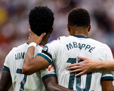 Real-Madrid-Hancurkan-Malaga-4-0-Puncak-Klasemen-Liga-Spanyol-Dikuasai