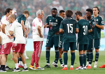 Real-Madrid-Tanpa-Kelemahan-Mourinho-Sesumbar-Skuad-Sempurna