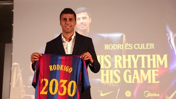 Rodri-Resmi-Gabung-Barcelona-Flick-Pemain-Terbaik-Nomor-6-di-Dunia