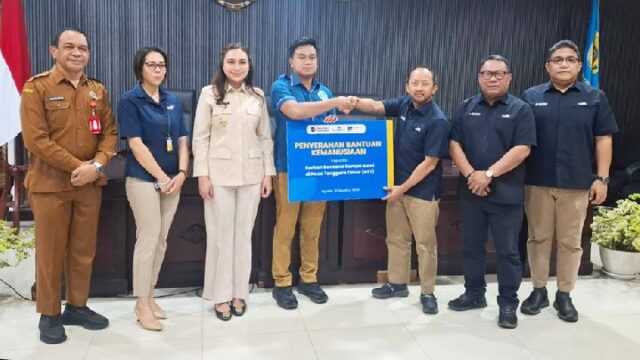 TASPEN-Salurkan-Bantuan-Rp155-Juta-untuk-Korban-Gempa-NTT