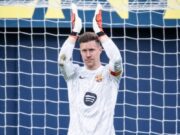 Ter Stegen Debut Cemerlang, Geser Maarten Paes di Gawang Ajax