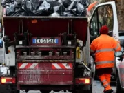 Tiket Lotre Senilai Rp20,76 Miliar Ditemukan di Tumpukan Sampah