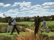 Trump Dikawal Sistem Rudal Avenger Saat Bermain Golf