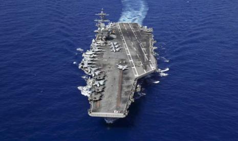 USS-Abraham-Lincoln-Tertekan-Usai-260-Hari-di-Laut-Iran-Masih-Bertahan