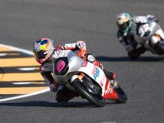 Veda Ega Pratama Tembus Tiga Besar di Hari Pertama Moto3 Inggris