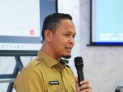 Wali Kota Pekanbaru Tegas Larang Penahanan Ijazah karena Tunggakan Biaya