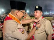 Walkot Padang Panjang Terima Lencana Darma Bakti Pramuka Nasional