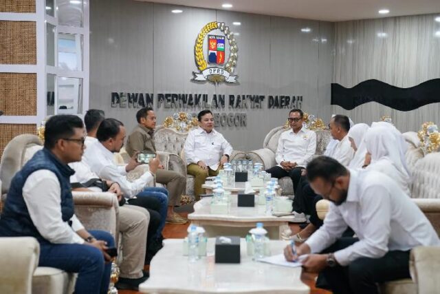 Warga-Bogor-Diimbau-Belanja-di-Warung-Tetangga-Dukung-UMKM