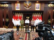 Panglima TNI Dampingi Menko Polkam Sampaikan Imbauan Jaga Kondusivitas Bangsa
