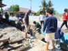 Bahu Membahu Demi Desa Sehat, Satgas TMMD Bersama Warga Bersihkan Saluran Air