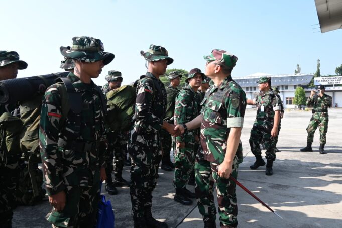 TNI Kerahkan Tiga Batalyon Teritorial Pembangunan Perkuat Penanganan Karhutla di Kalbar