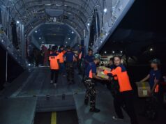 Hari Ketiga Belas Penanganan Gempa NTT, TNI Sudah Salurkan 946,923 Ton Bantuan