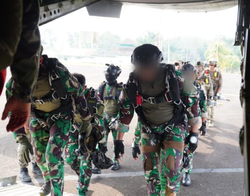 Prajurit SOF TNI dan US Army Sukses Laksanakan Infiltrasi Udara Dalam Latihan Super Garuda Shield 2026