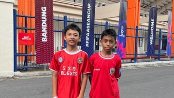 300-Anak-Prasejahtera-Meriahkan-FIFA-ASEAN-Cup-di-Bandung
