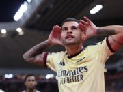 Arsenal Menang Tipis 2-0 atas Sunderland, Tetap Puncak Klasemen