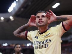 Arsenal Menang Tipis 2-0 atas Sunderland, Tetap Puncak Klasemen