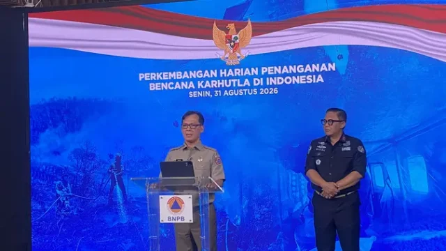 BNPB-Tabur-56-Ton-Garam-untuk-Picu-Hujan-di-Area-Karhutla