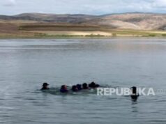 Belajar Evakuasi Kapal Tenggelam di Danau Turki