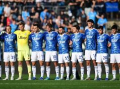 Bos Como Serahkan Kursinya demi Suporter Tua yang Setia Seumur Hidup